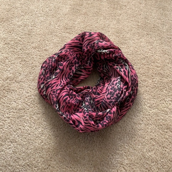 Women’s infinity scarf - Picture 5 of 5